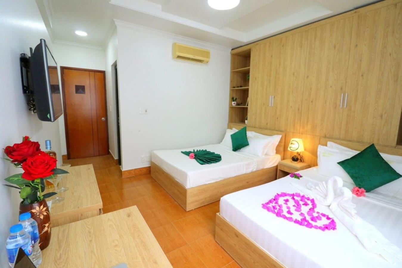 Cat Ba Madame Duyen Hotel Chan Chau Exterior photo